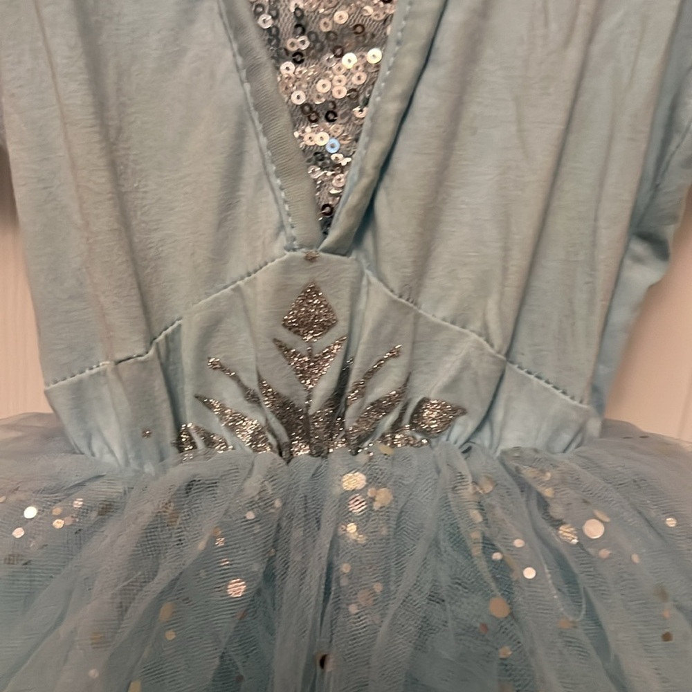 Frozen Elsa Dress w/ Detachable Cape - Picture 5 of 6